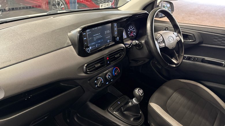 Hyundai i10 1.0 MPi SE Connect 5dr Petrol Hatchback
